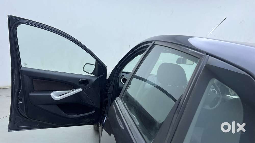 Ford Figo 1.2 Duratec Petrol Titanium, 2012, Petrol