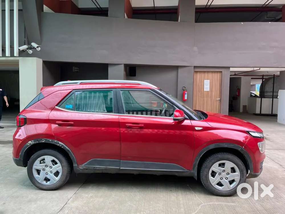Hyundai Venue 2023 Petrol Single Owner For 5.25000