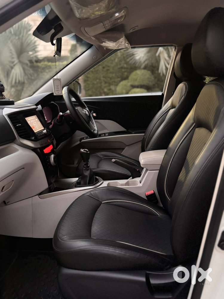 Mahindra Xuv300 W8, 2021, Petrol