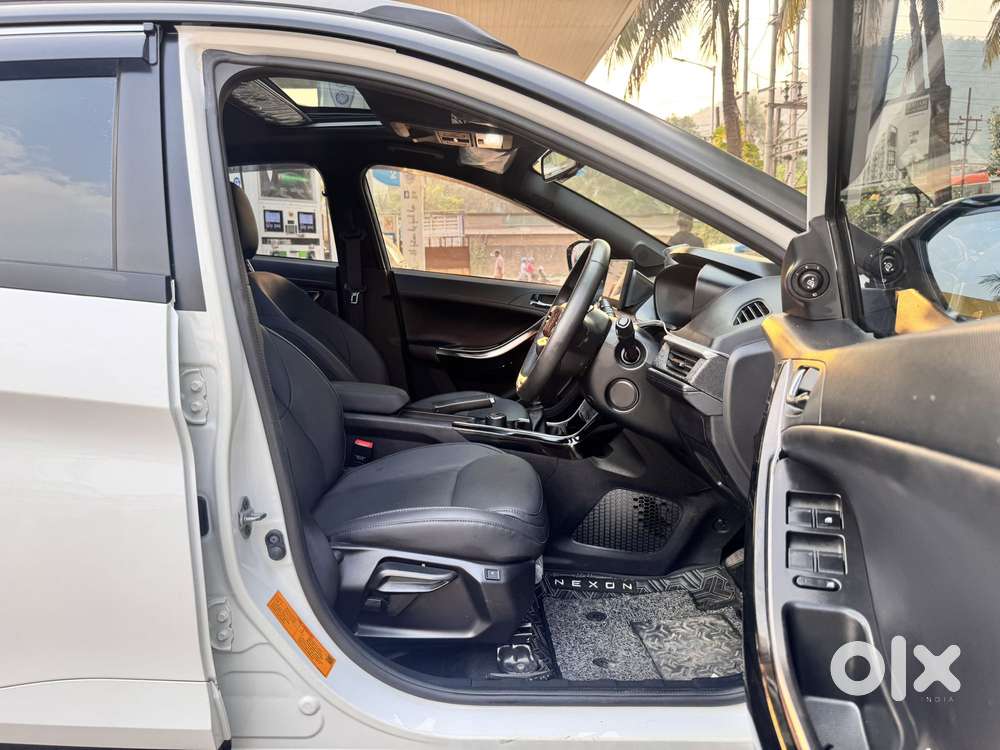 Tata Nexon Fearless Plus S 1.2 Revotron Petrol 7 Dca  Dt, 2024, Petr..