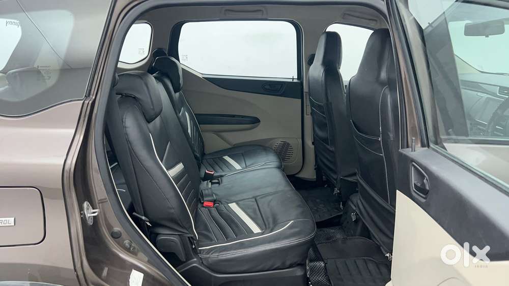 Renault Triber Rxt Easy-r Amt, 2023, Petrol