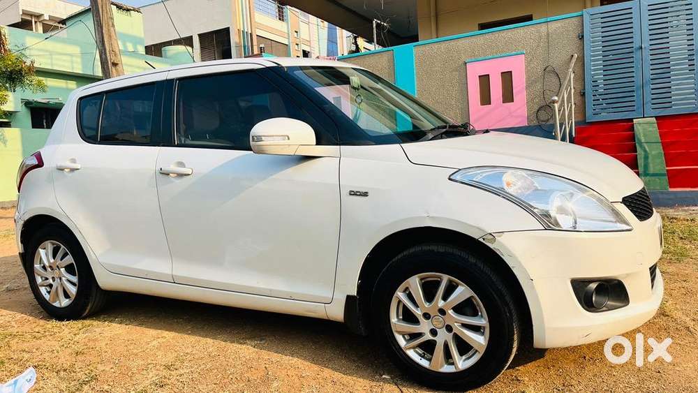 Maruti Suzuki Swift 2012