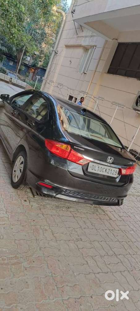 Honda City 1.5 V 4th Gen I-vtec Mt, 2017, Petrol
