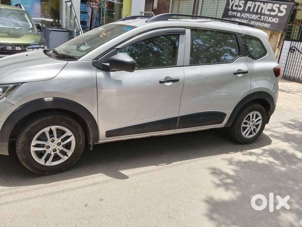 Renault Triber Rxl, 2022, Petrol