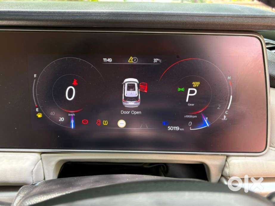 Mahindra Xuv700 2.2 Ax 7 Diesel At Luxury Pack Str Awd, 2022, Diesel