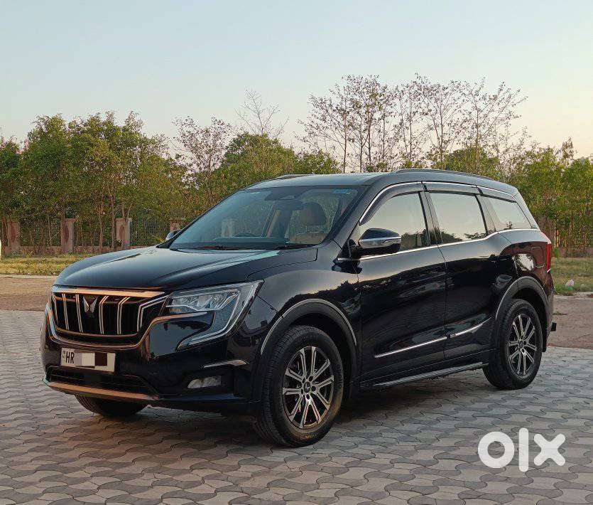 Mahindra Xuv700 2.0 Ax 7 Petrol At Luxury Pack Str, 2023, Petrol