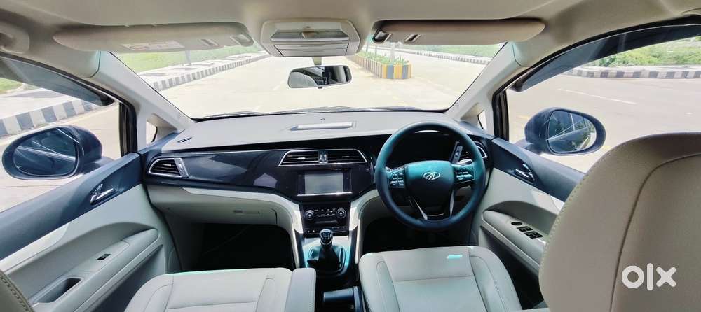 Mahindra Marazzo M8, 2019, Diesel