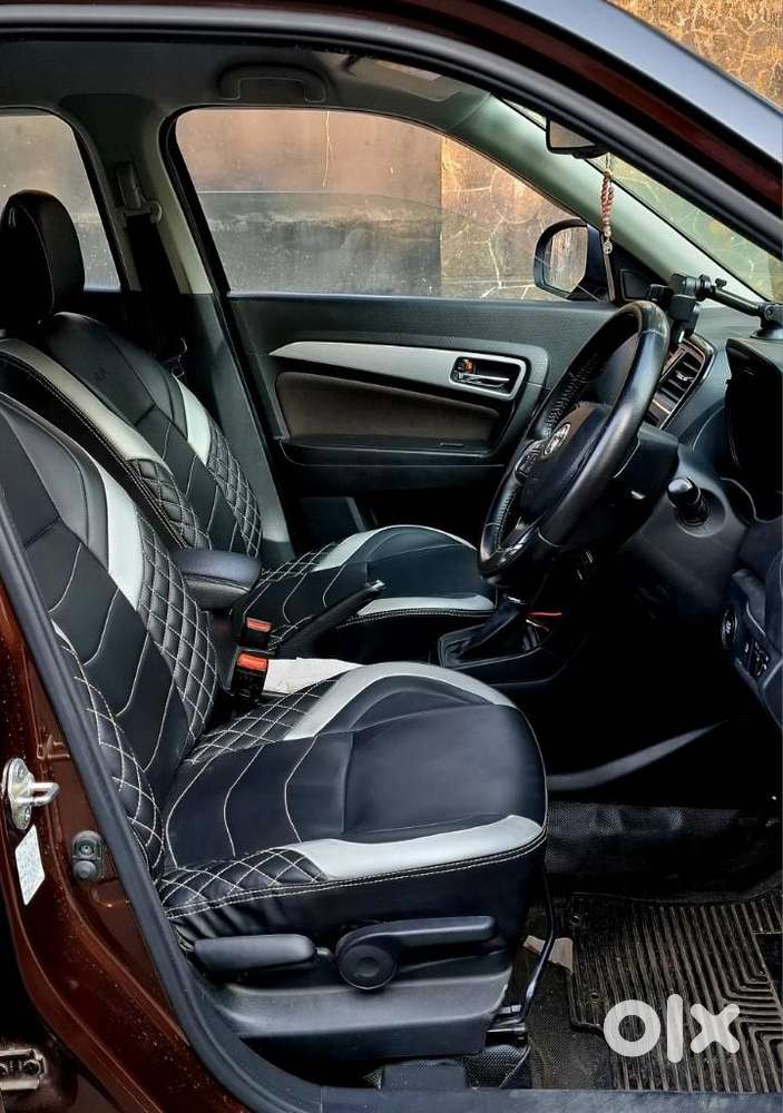 Toyota Urban Cruiser 1.5 Premium Grade Dual Tone At, 2022, Petrol