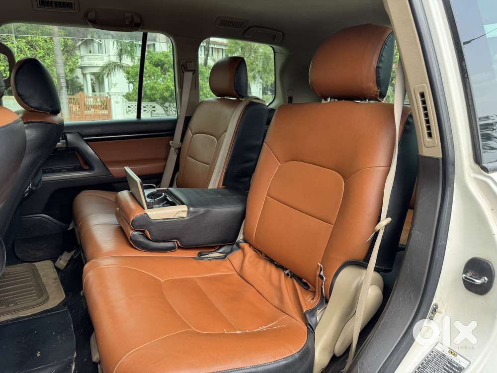 Toyota Land Cruiser V8 Petrol, 2008, Petrol