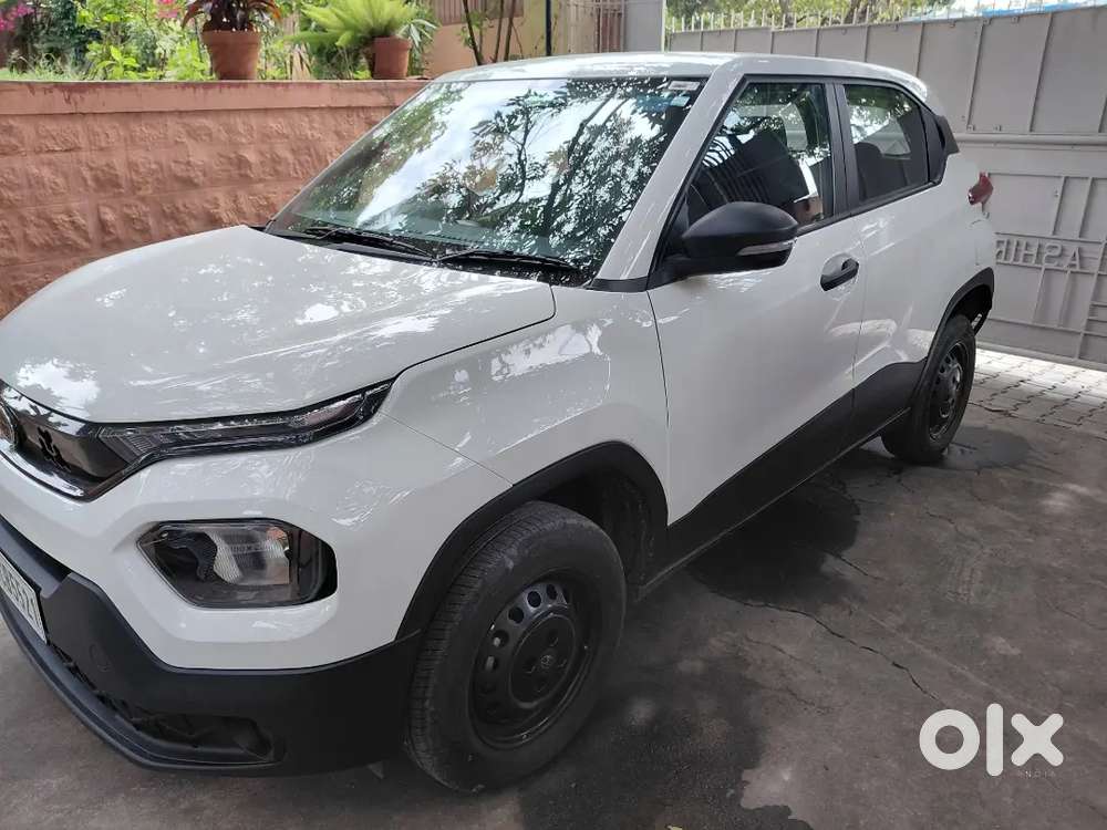 Tata Punch 1.2 Revotron 2025