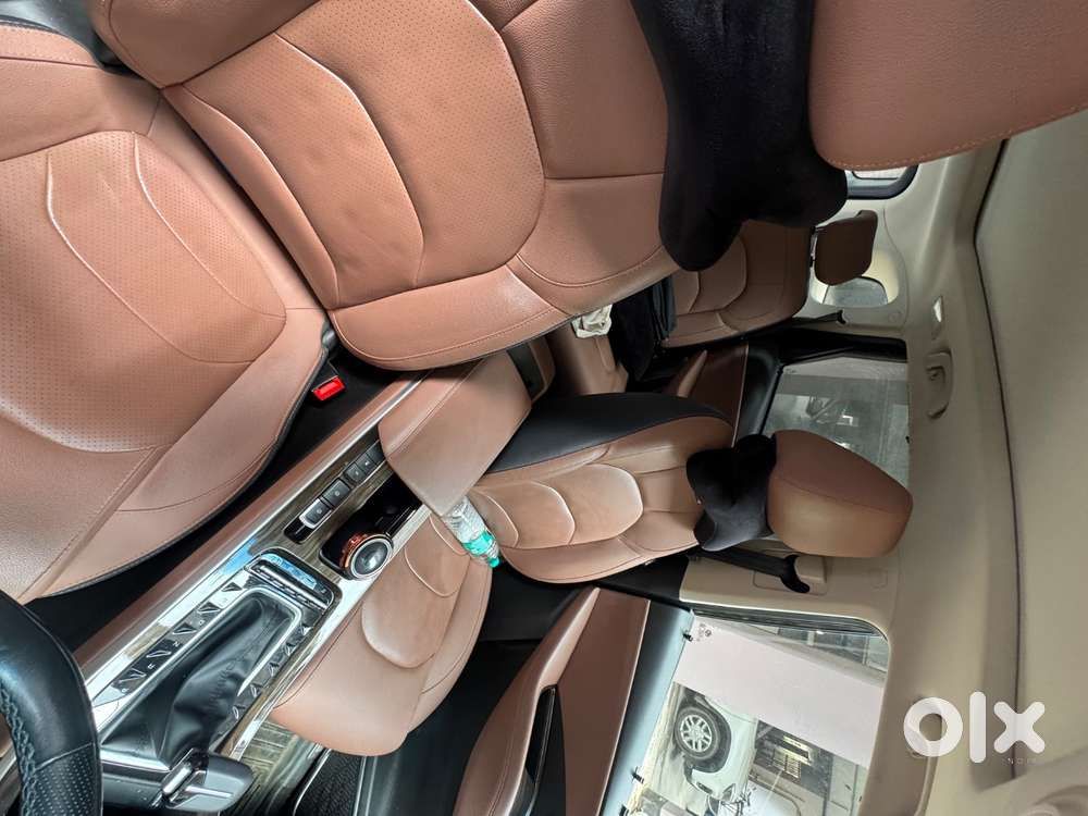 Mg Hector 1.5 Turbo Savvy Pro Cvt Top Model 7 Seater