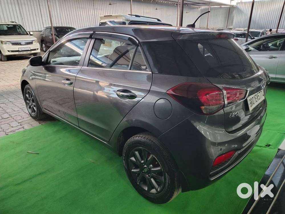 Hyundai Elite I20 Sportz (o) 1.2, 2020, Petrol