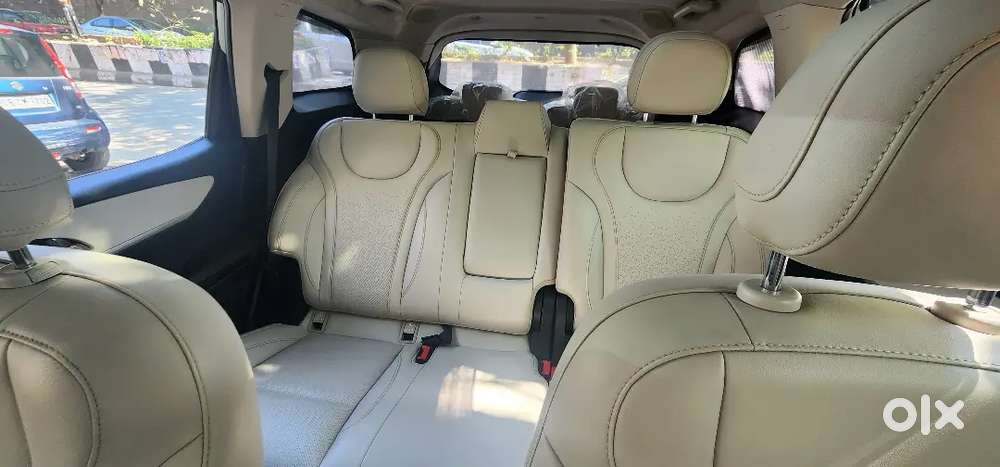 Mahindra Xuv700 2022 Diesel 35500 Km Driven