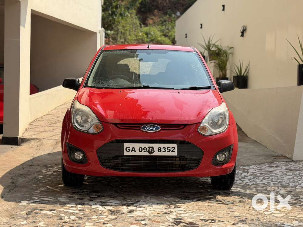 Ford Figo Ambiente, 2013, Petrol