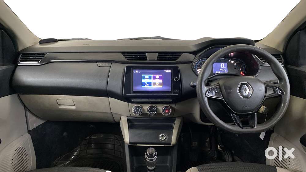 Renault Triber Rxt, 2022, Petrol