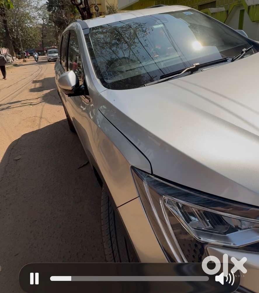 Mahindra Xuv700 2023 Petrol 19522 Km Driven