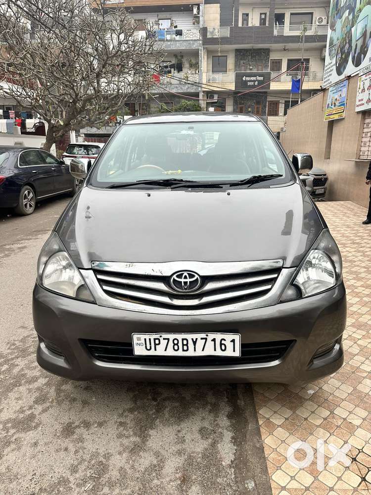 Toyota Innova 2.5 G (diesel) 8 Seater, 2010, Diesel