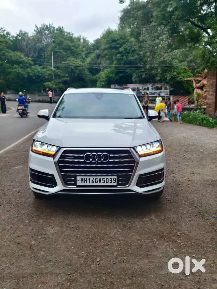Excellent Condition Audi Q7 Diesel 2017 Top Model At 1999000 Only