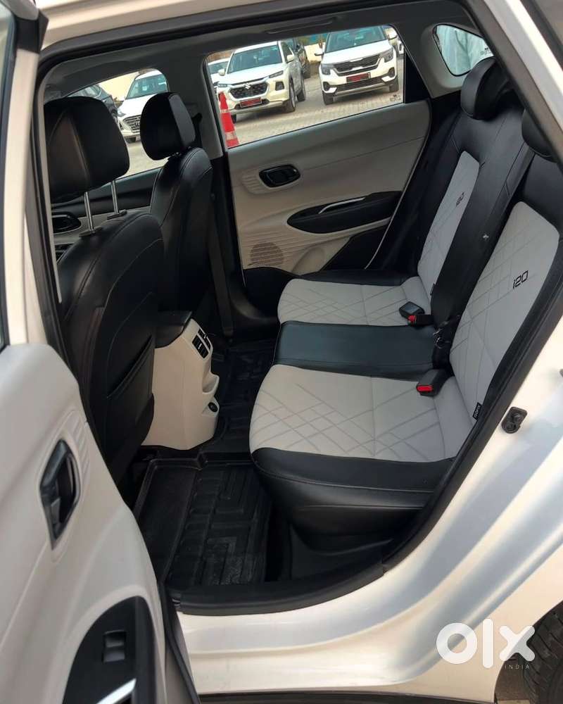 Hyundai I20 Asta (o) 1.2 Mt Top Model Petrol 2024