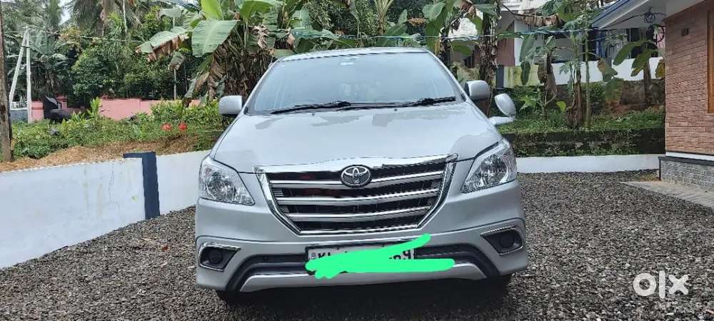 Toyota Innova 2011