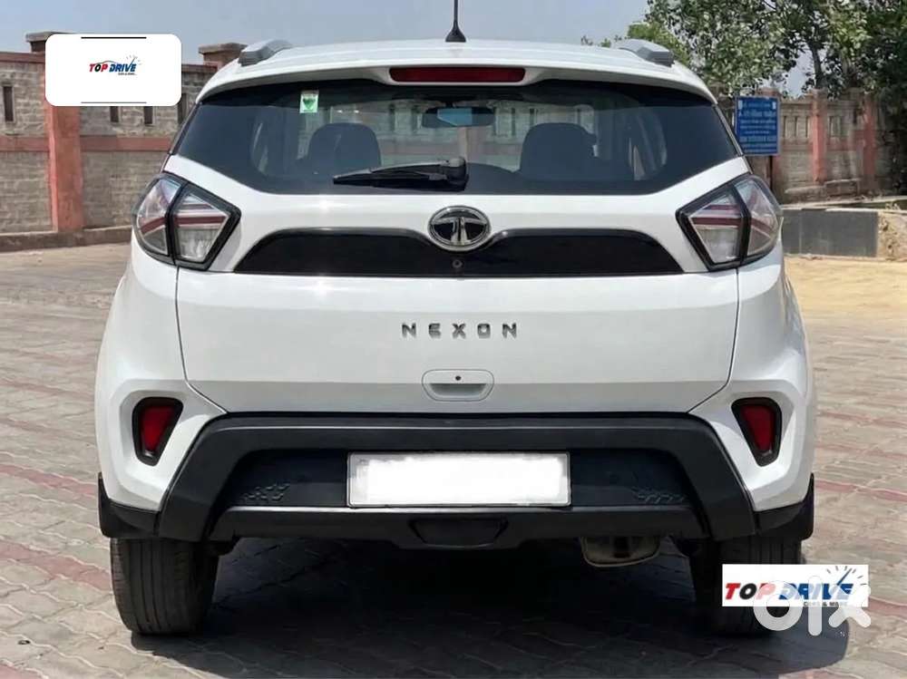 Tata Nexon 1.2 Revotron Xma, 2023, Petrol