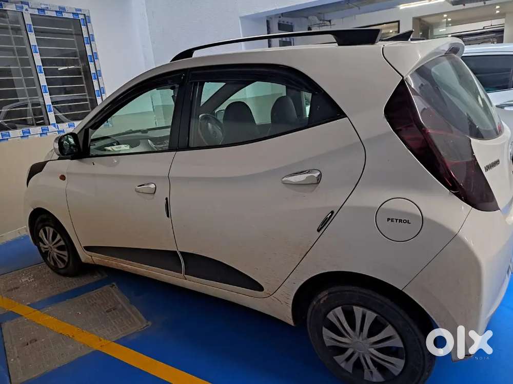 Hyundai Eon 2015 Petrol Well Maintained.