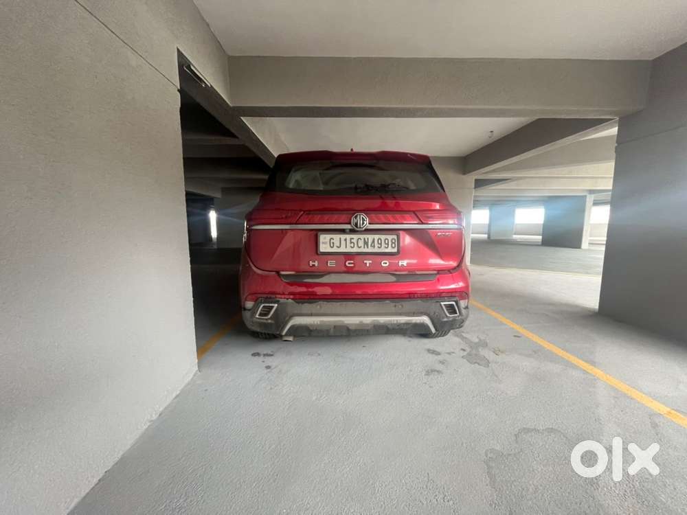 Mg Hector Savvy 2023, Automatic Petrol Car