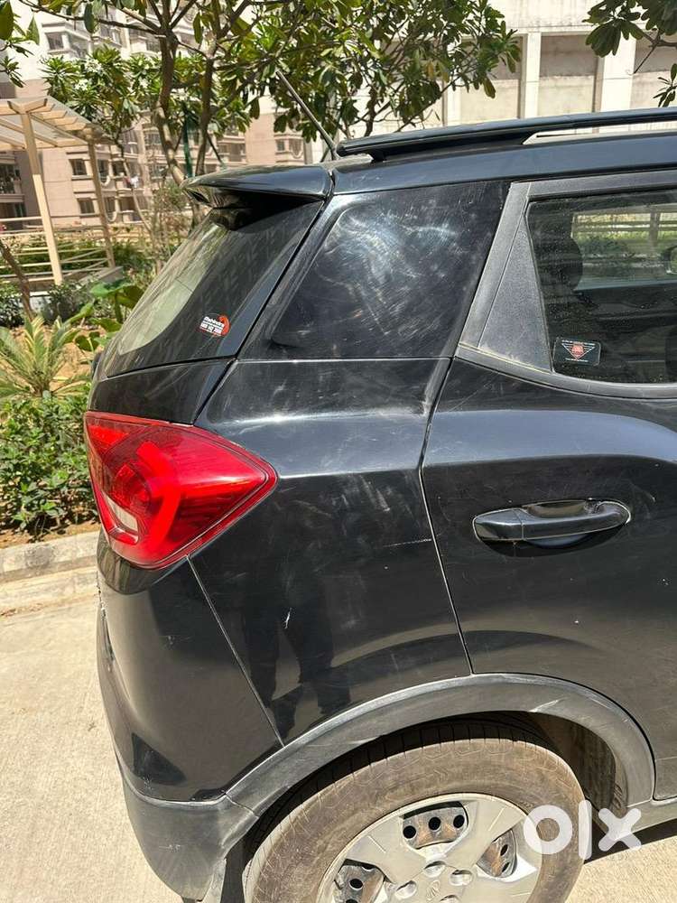 Mahindra Xuv300 2021 Petrol Well Maintained