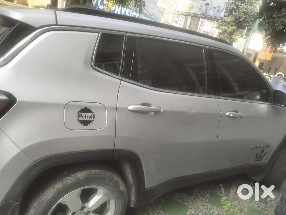 Jeep Compass 2017 Petrol 70000 Km Driven