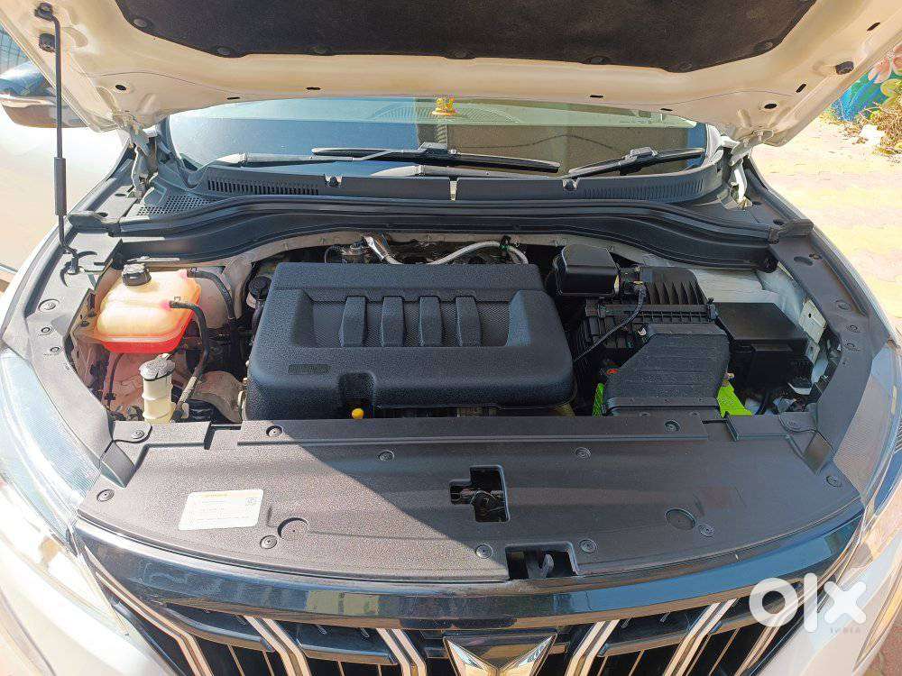 Mahindra Xuv700 Mx Diesel Mt 5 Str (e), 2022, Diesel