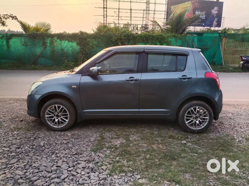 Maruti Suzuki Swift Vxi 2011