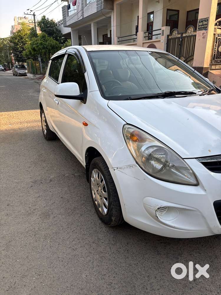 Hyundai I20 Magna 2010 Car
