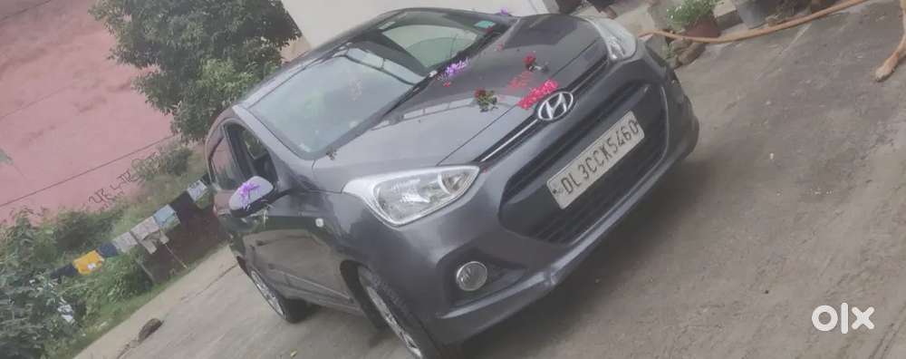 Hyundai Grand I10 Sportz 2015 2nd Urgent Sale