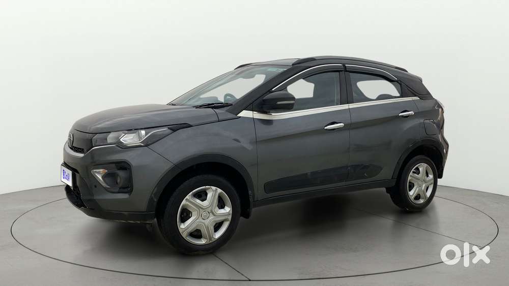 Tata Nexon 1.5 Revotorq Xma Plus (s) Amt, 2022, Petrol