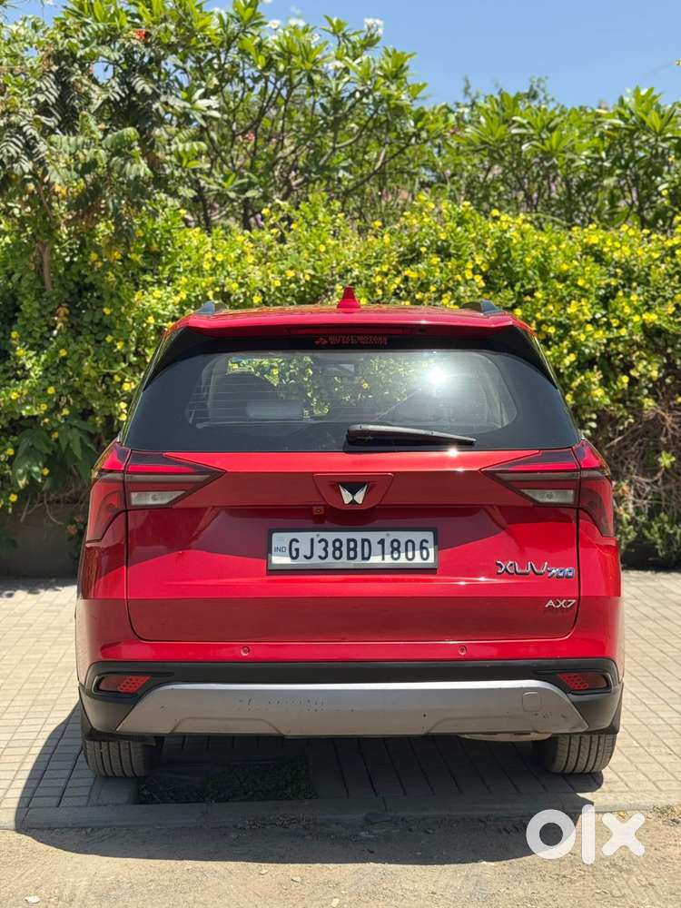 Mahindra Xuv700 2.0 Ax 7 Petrol At Str, 2022, Petrol