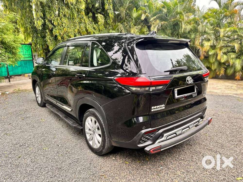 Toyota Innova Hycross 2.0 Vx (o) Hybrid 7 Str, 2024, Petrol