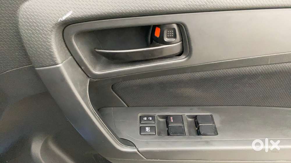 Maruti Suzuki Vitara Brezza Vdi (o), 2018, Diesel
