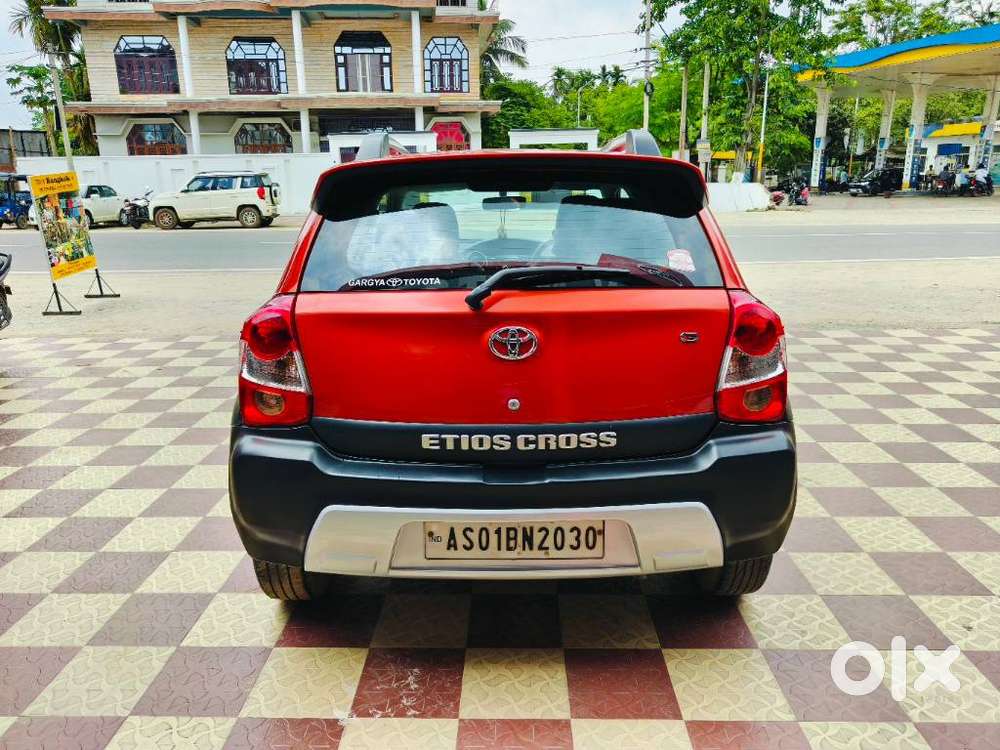 Toyota Etios Cross 1.2l G, 2014, Petrol