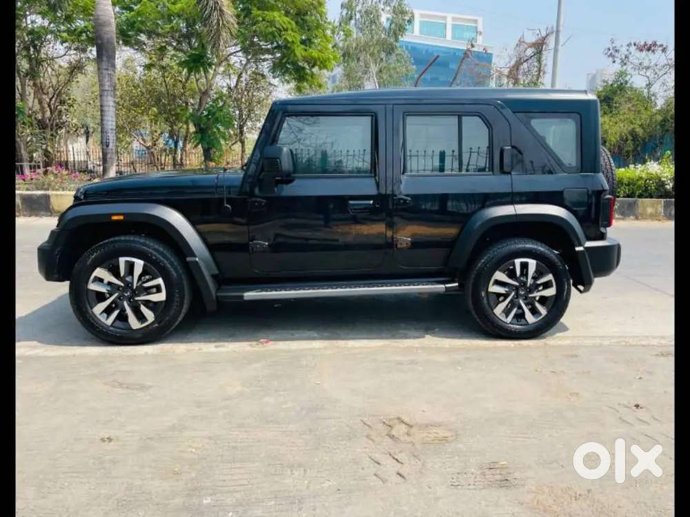 Mahindra Thar Roxx Petrol 2025