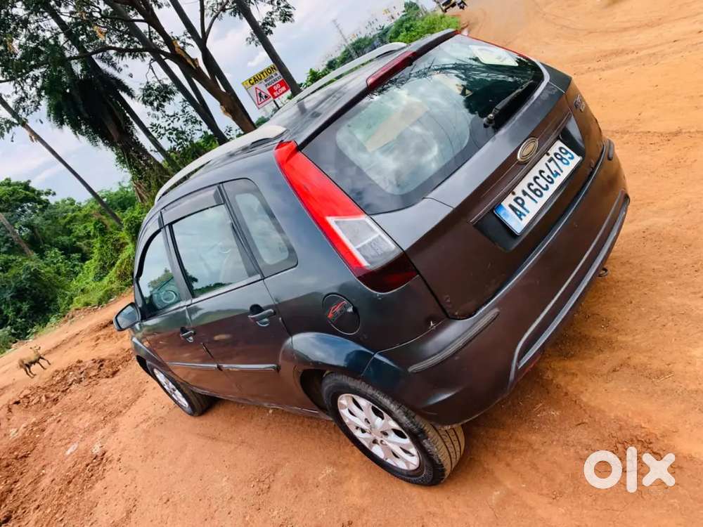 Ford Figo Diesel 1.5 2013
