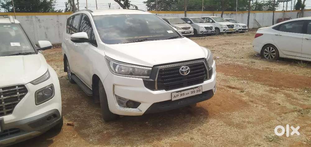 Toyota Innova Crysta 2.4 G 2017 Diesel 150000 Km Driven