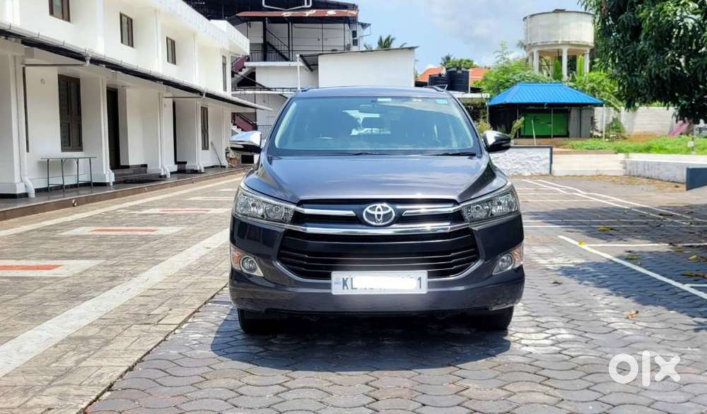 Toyota Innova Crysta 2.8 Gx At 8s, 2016, Diesel