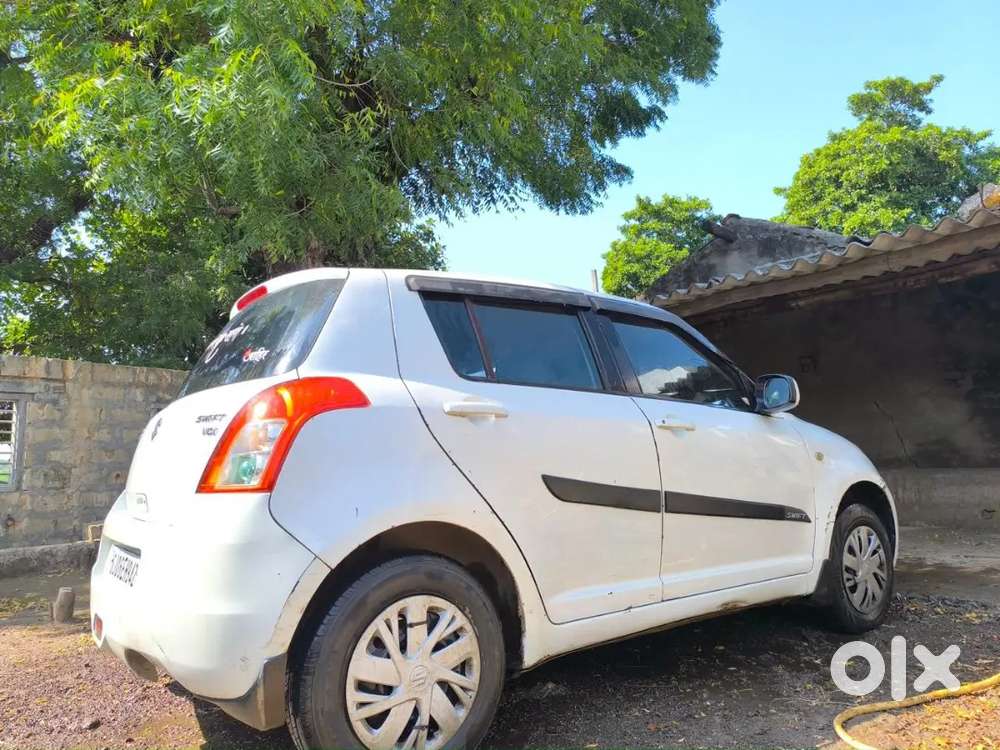 Maruti Suzuki Swift 2011 Diesel 120000 Km Driven