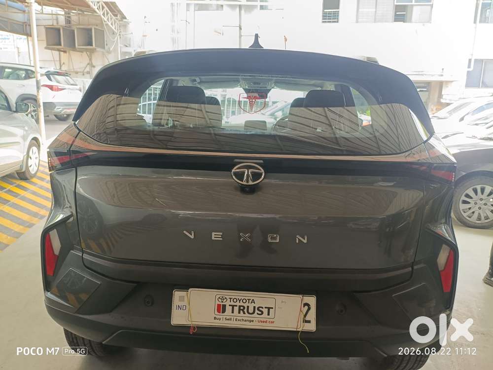 Tata Nexon, 2023, Petrol