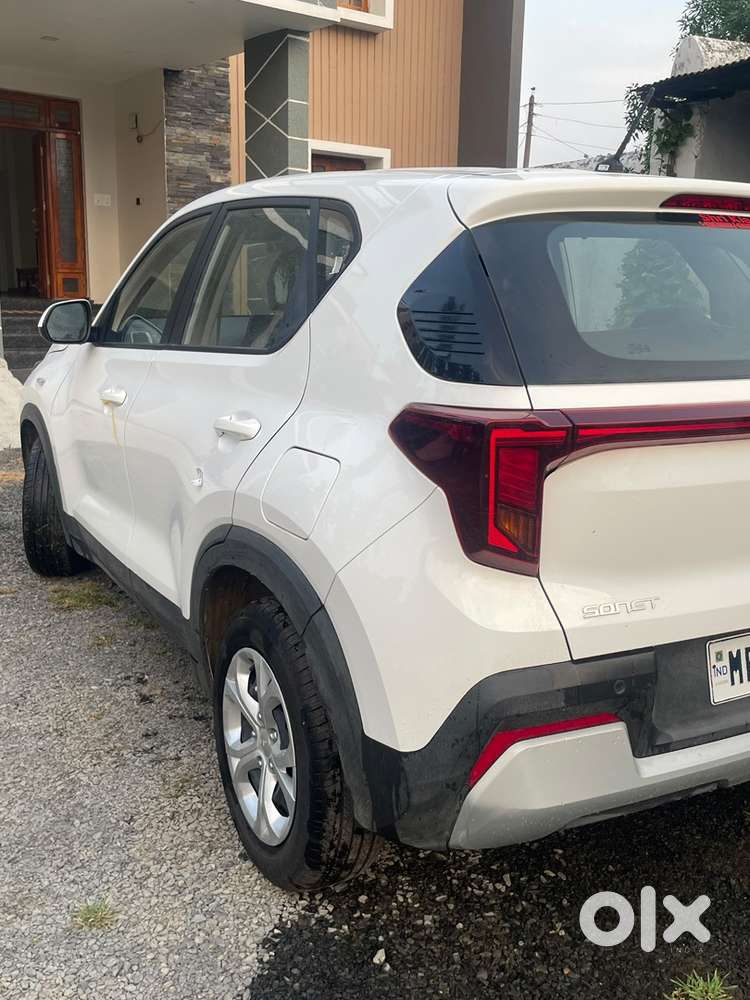 Kia Sonet Petrol 2026