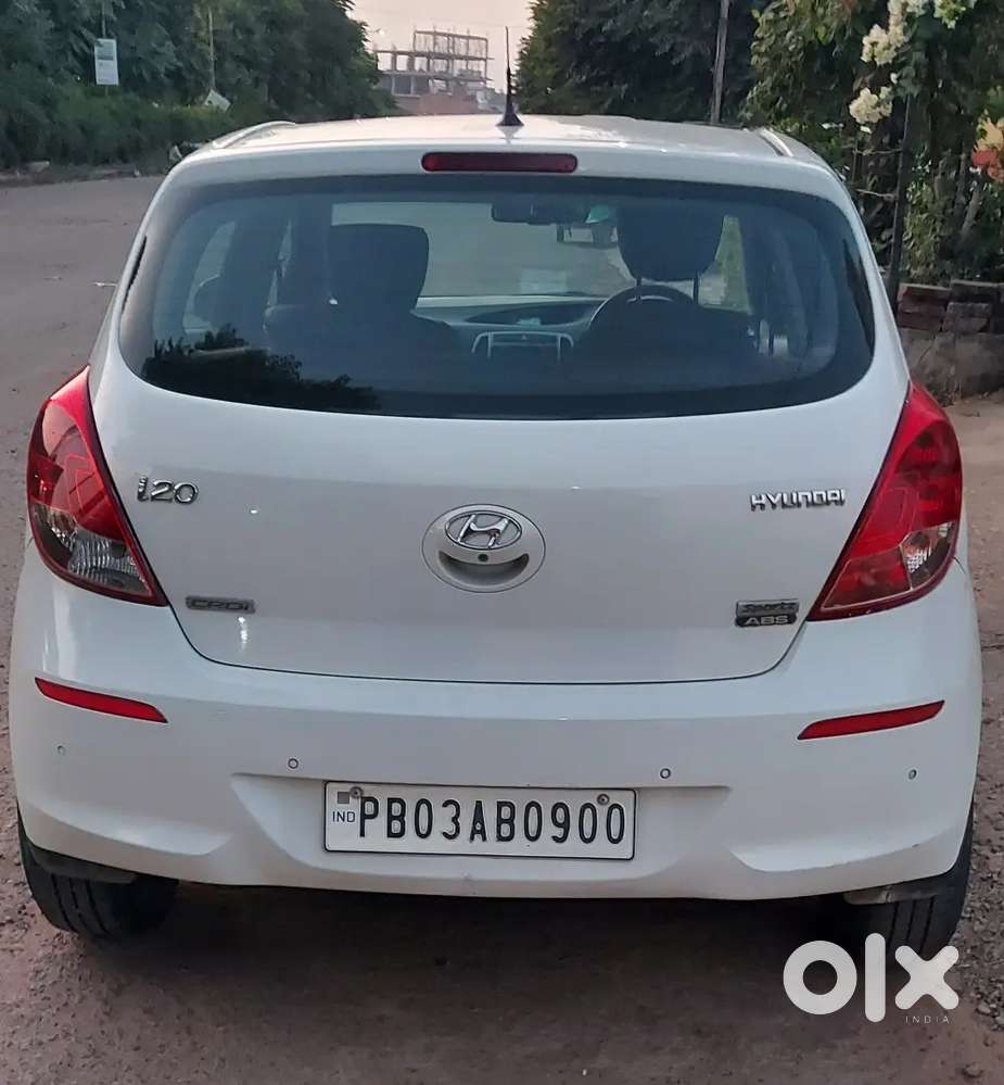 Hyundai I20 2012 Diesel Well Maintained And Good Condition