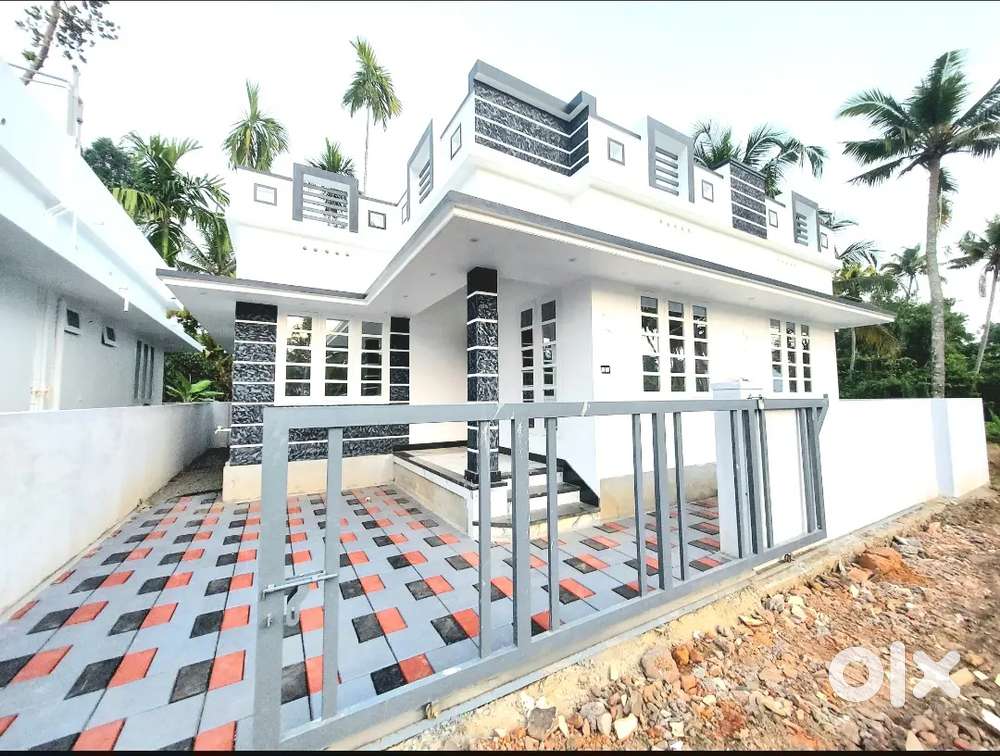 Newly 3 bed rooms 800 sqft house in karingamthuruth near kongorpilly