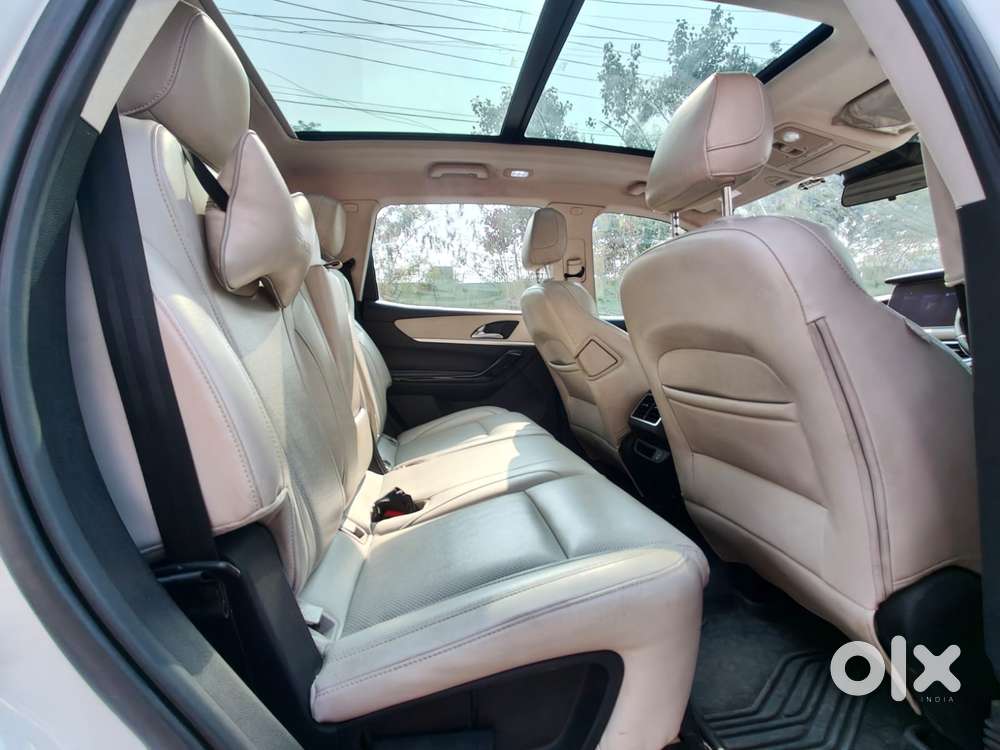 Mahindra Xuv700 2.2 Ax 7 Diesel At Str, 2022, Diesel