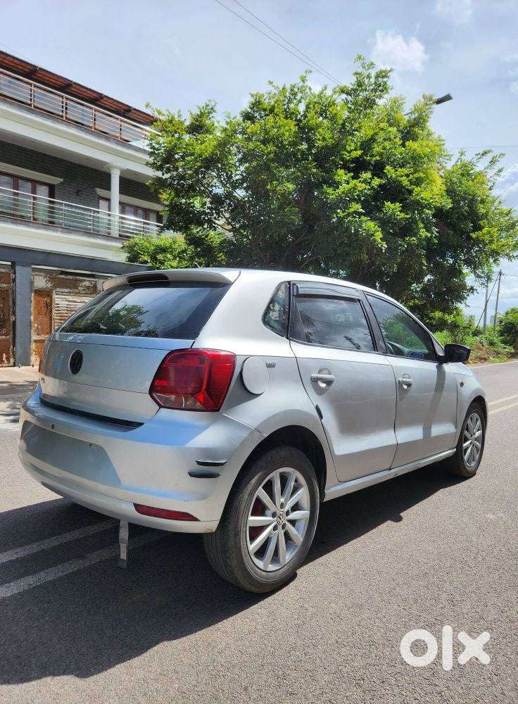 Volkswagen Polo Petrol Highline 1.2l, 2011, Petrol