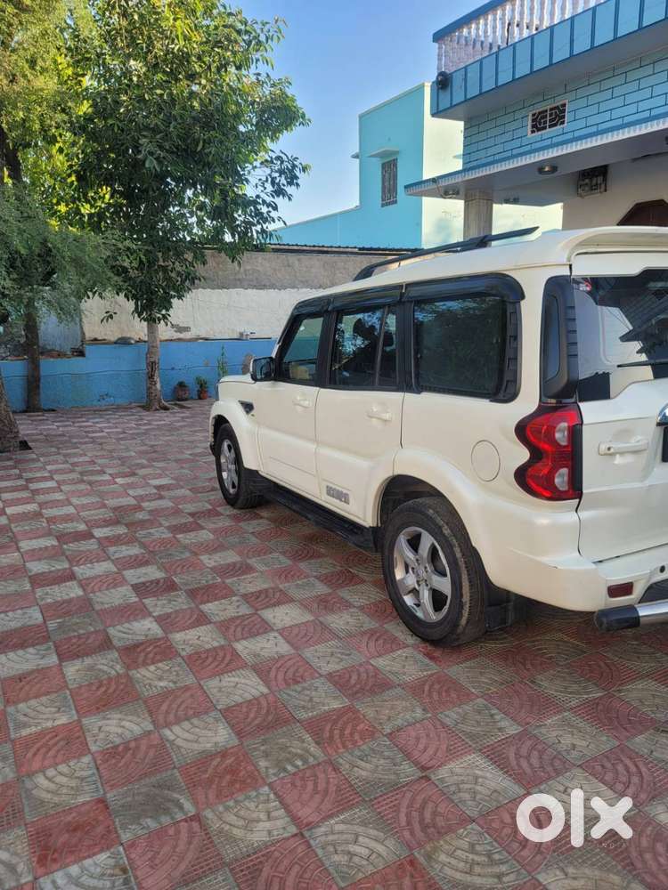 Mahindra Scorpio 2021 Diesel 82000 Km Driven
